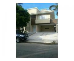 Mestre de obras pedreiro e pintor com referência